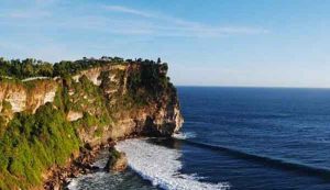 Paket Tour Pantai Pandawa Bali ; GWK, Pandawa, Uluwatu & Jimbaran