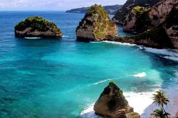 Diamond Beach, Menikmati Secuil Surga di Tempat Wisata Nusa Penida
