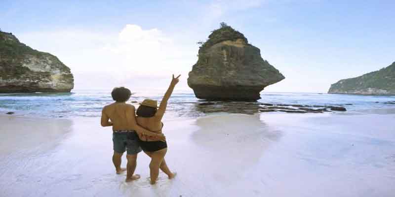 Pantai Suwehan Nusa Penida | Lokasi, daya tarik dan tiket masuk