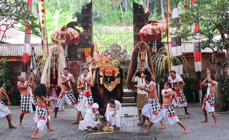 Mengenal Tari Barong Bali, Lokasi dan Harga Tiket Terbaru