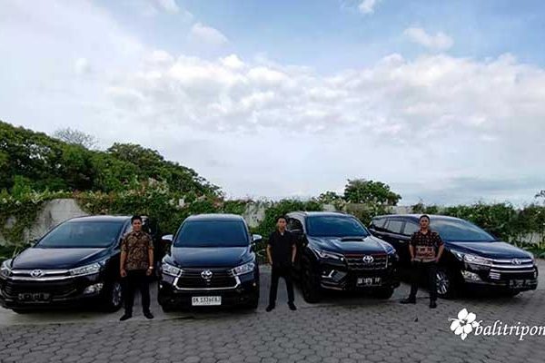 Sewa Mobil Innova Reborn di Bali dengan Sopir
