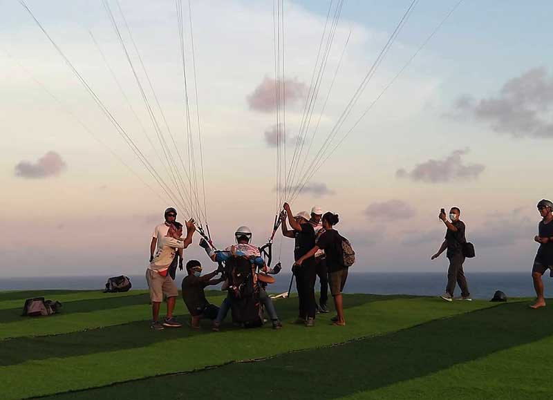 Timbis Paragliding Bali, Daya Tarik dan Lokasi