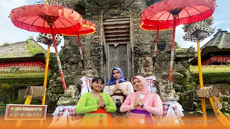 Paket Tour ke Pura Tirta Empul