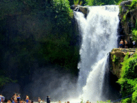 Pesona Air Terjun Tegenungan, Permata Alam di Tengah Hijaunya Bali