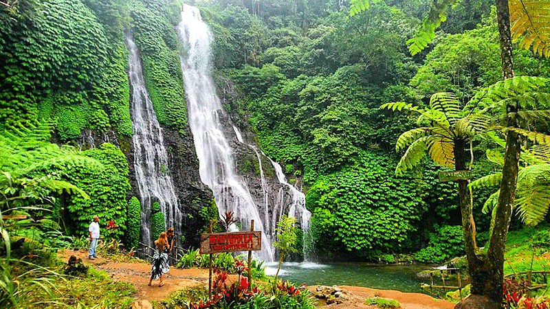 Air Terjun Banyumala